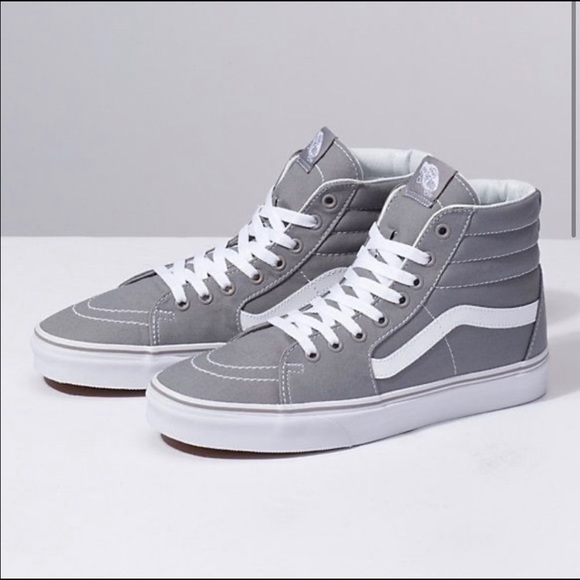 Vans Shoes - 🎉HP🎉Grey Vans Canvas Sk8 hi women’s shoes
